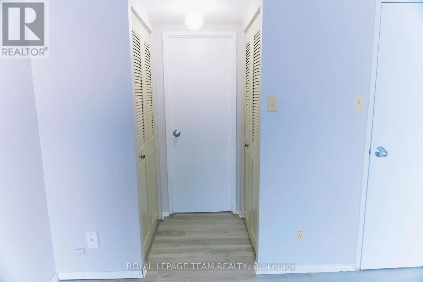 1516 - 2871 RICHMOND ROAD