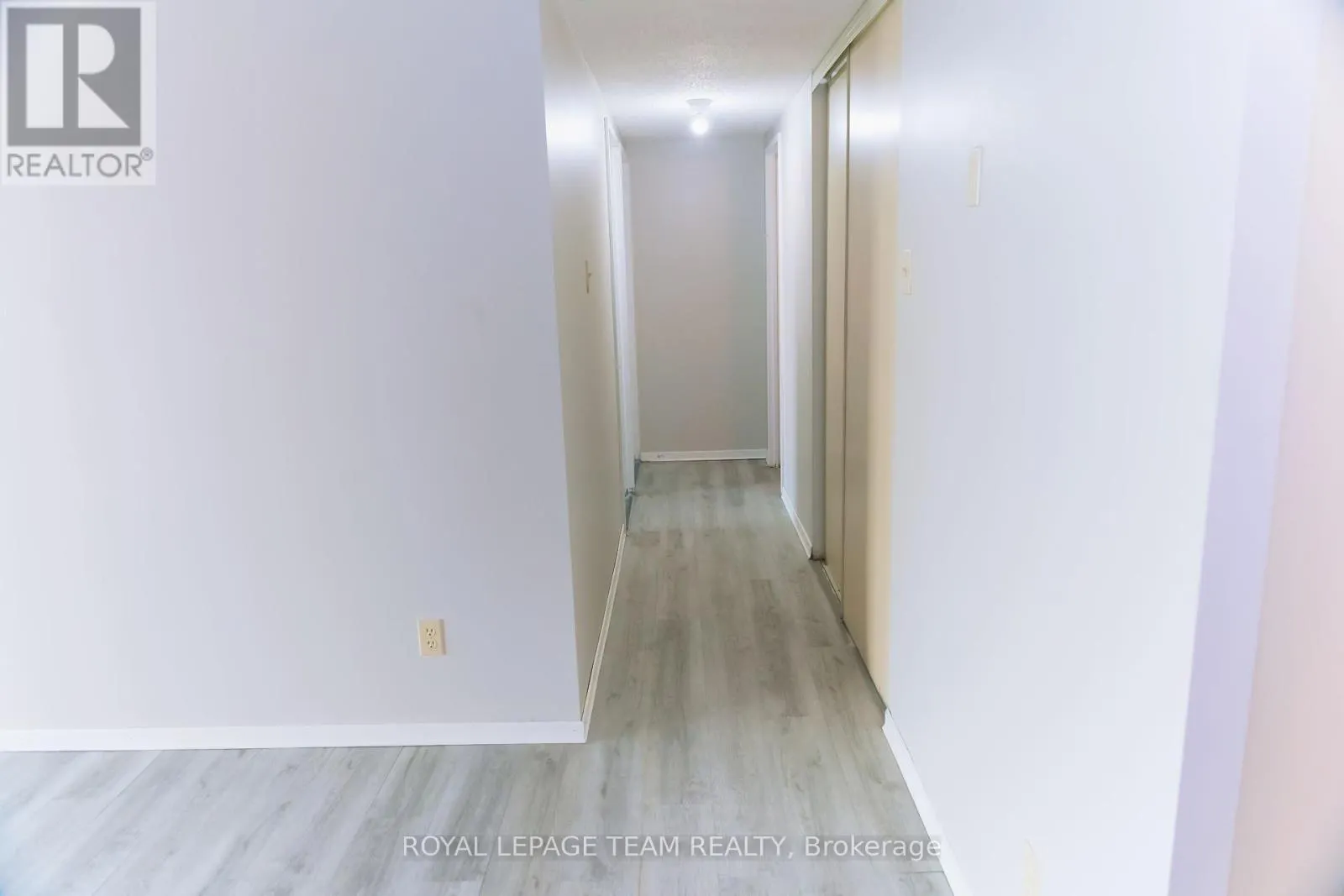 1516 - 2871 RICHMOND ROAD