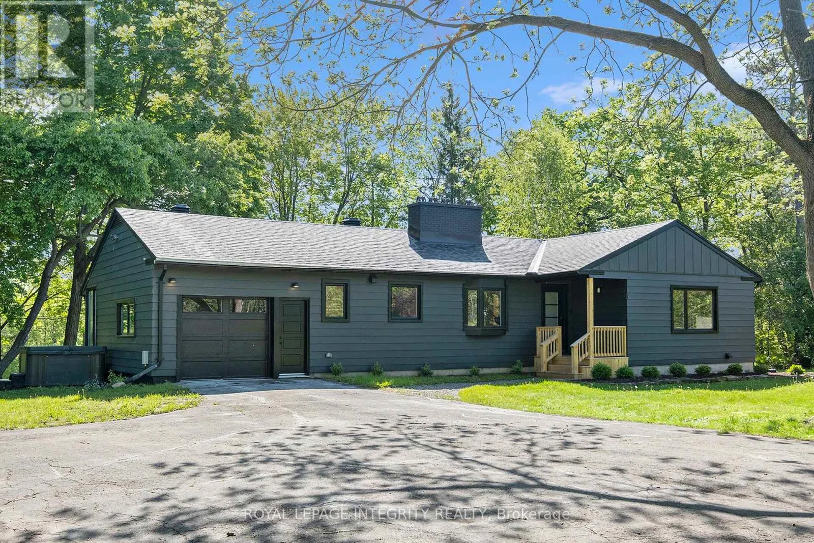 17 LOCKVIEW ROAD