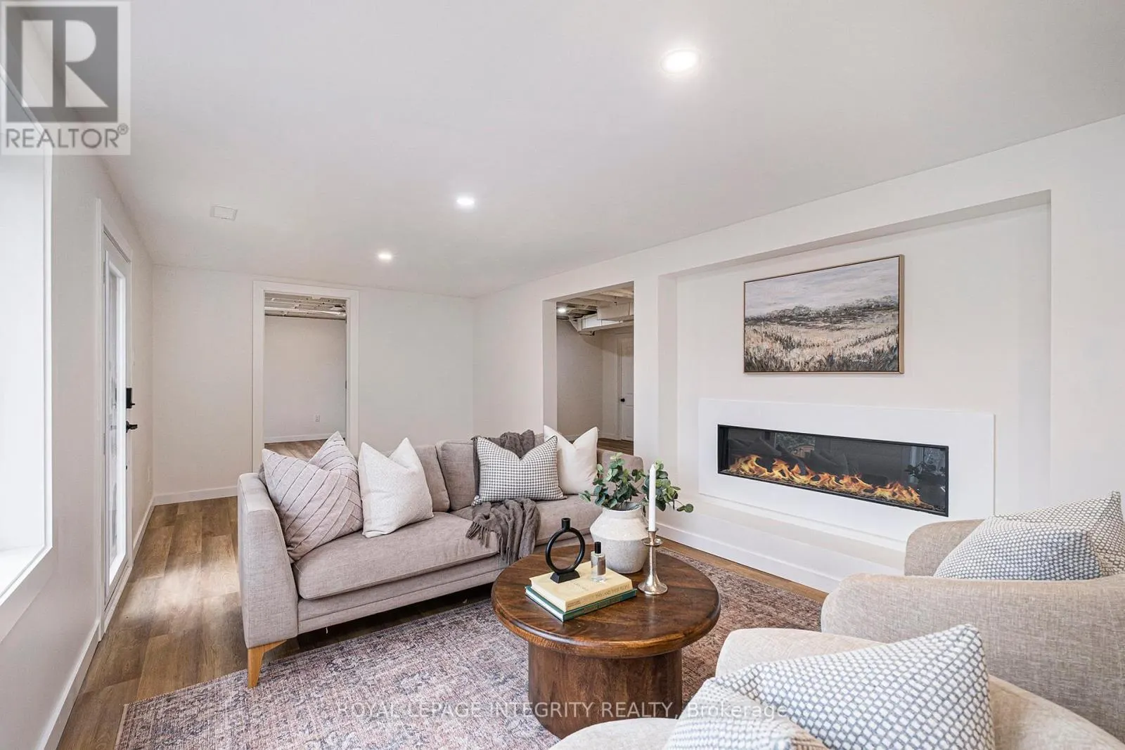 17 LOCKVIEW ROAD