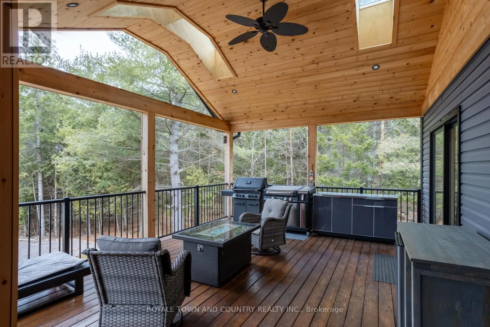 552 COUNTY ROAD 40