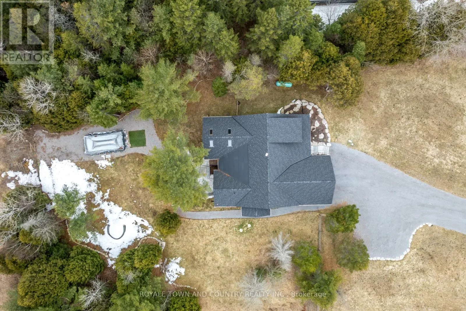 552 COUNTY ROAD 40