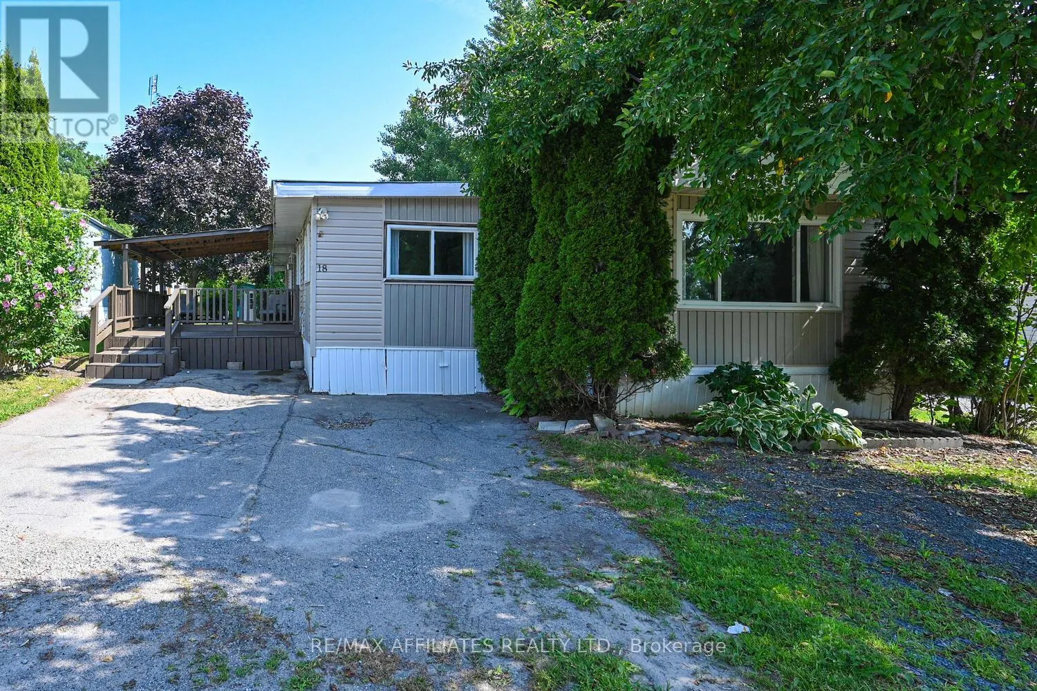 18 CASSELL LANE