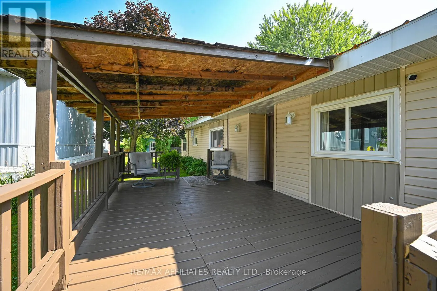 18 CASSELL LANE