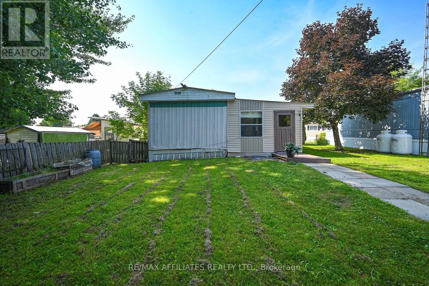 18 CASSELL LANE