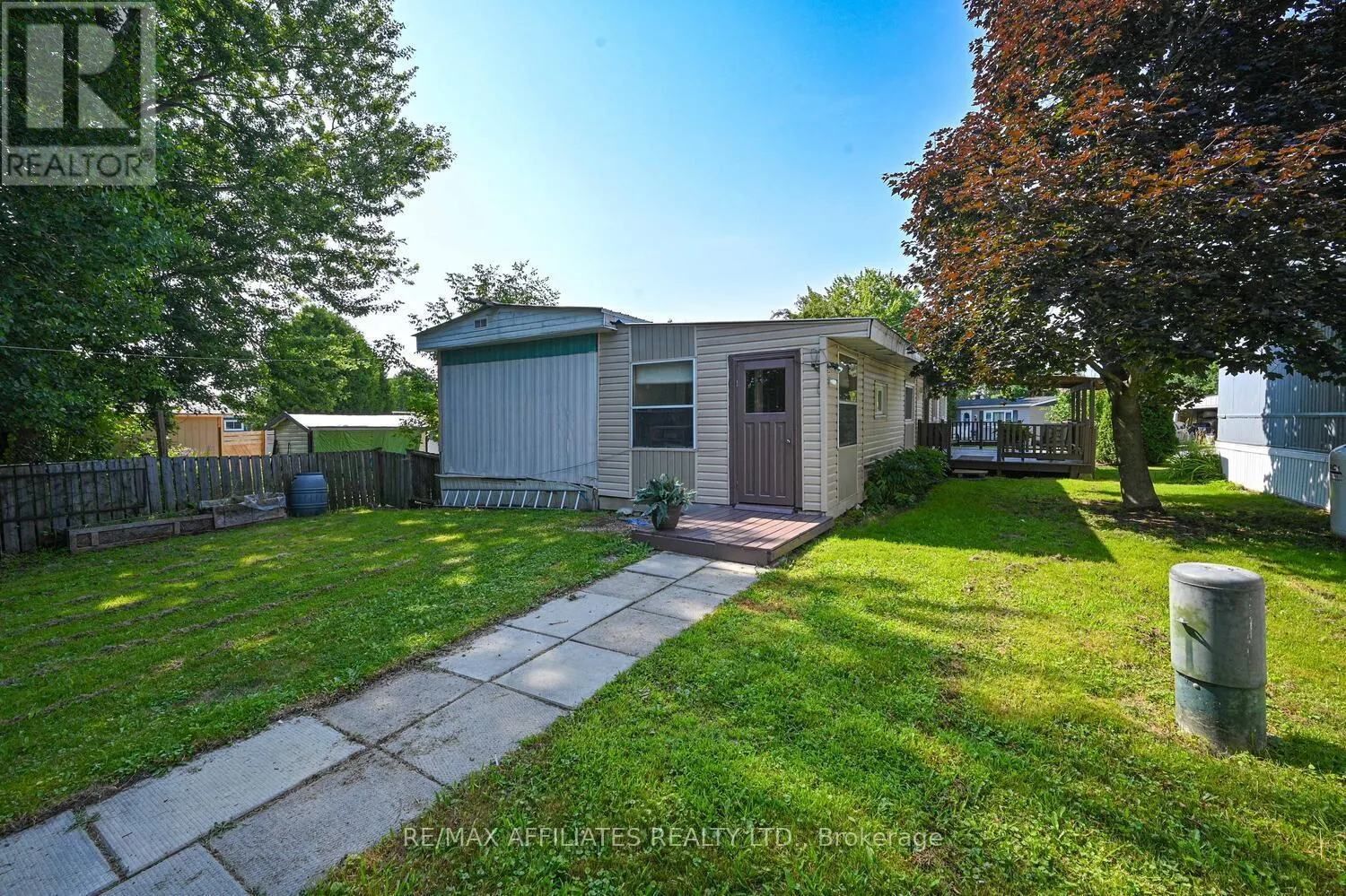 18 CASSELL LANE