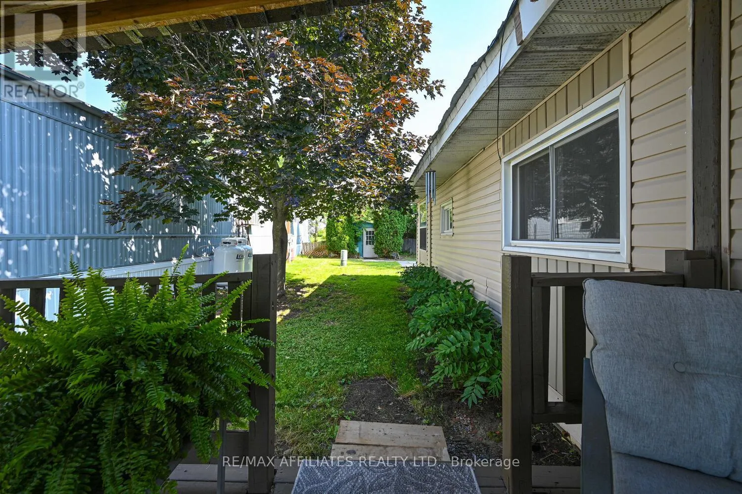 18 CASSELL LANE