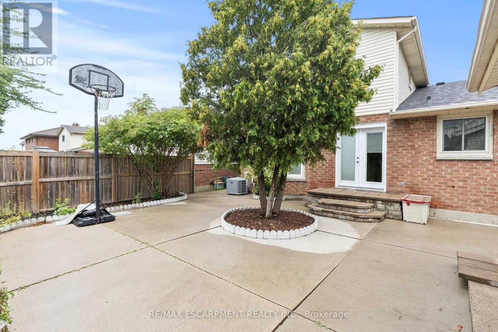 8 COLEMAN COURT