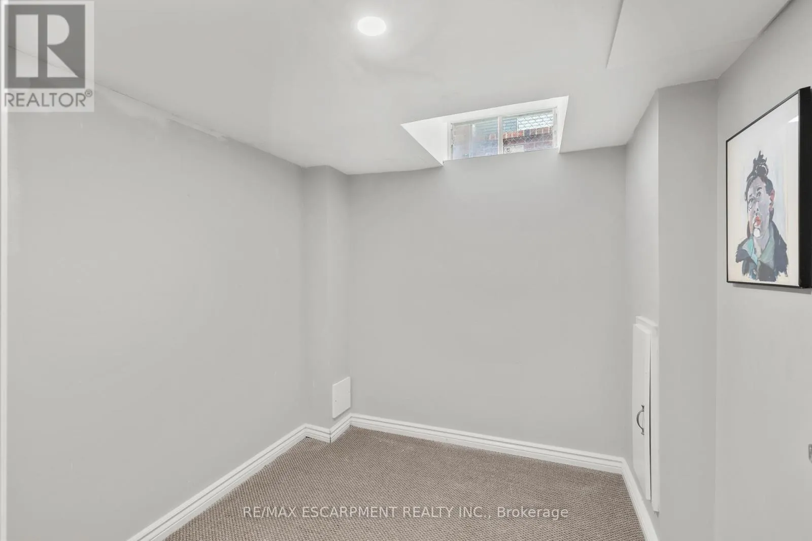 8 COLEMAN COURT
