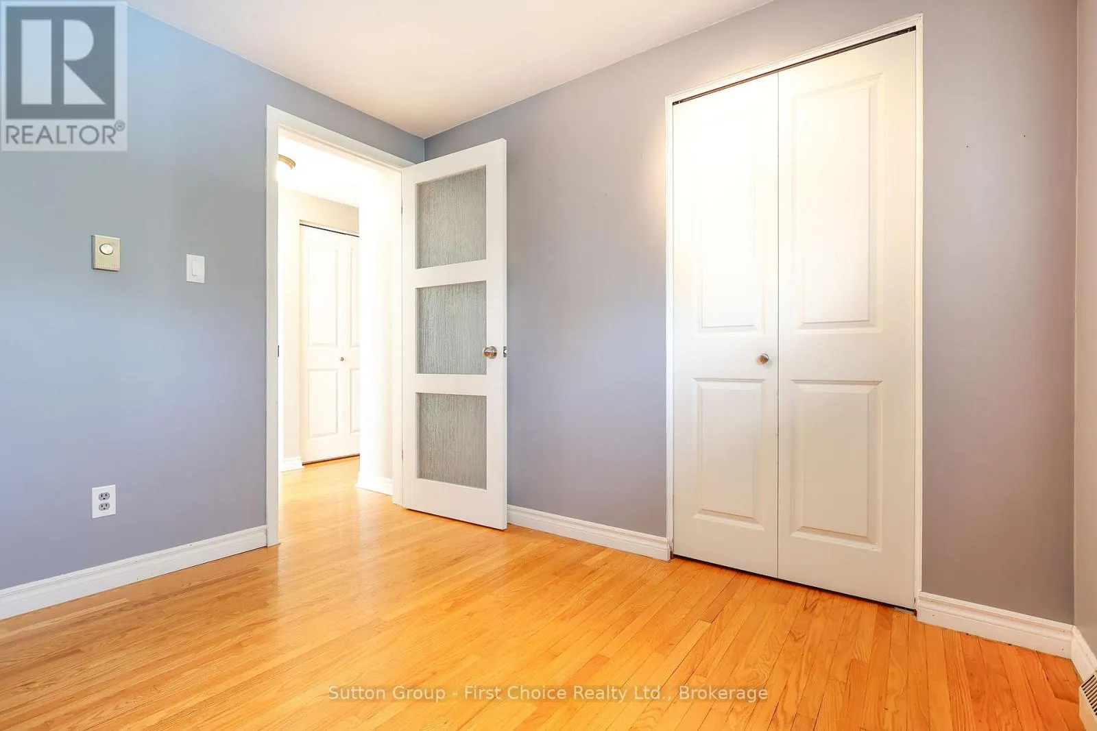 292 REDFORD CRESCENT