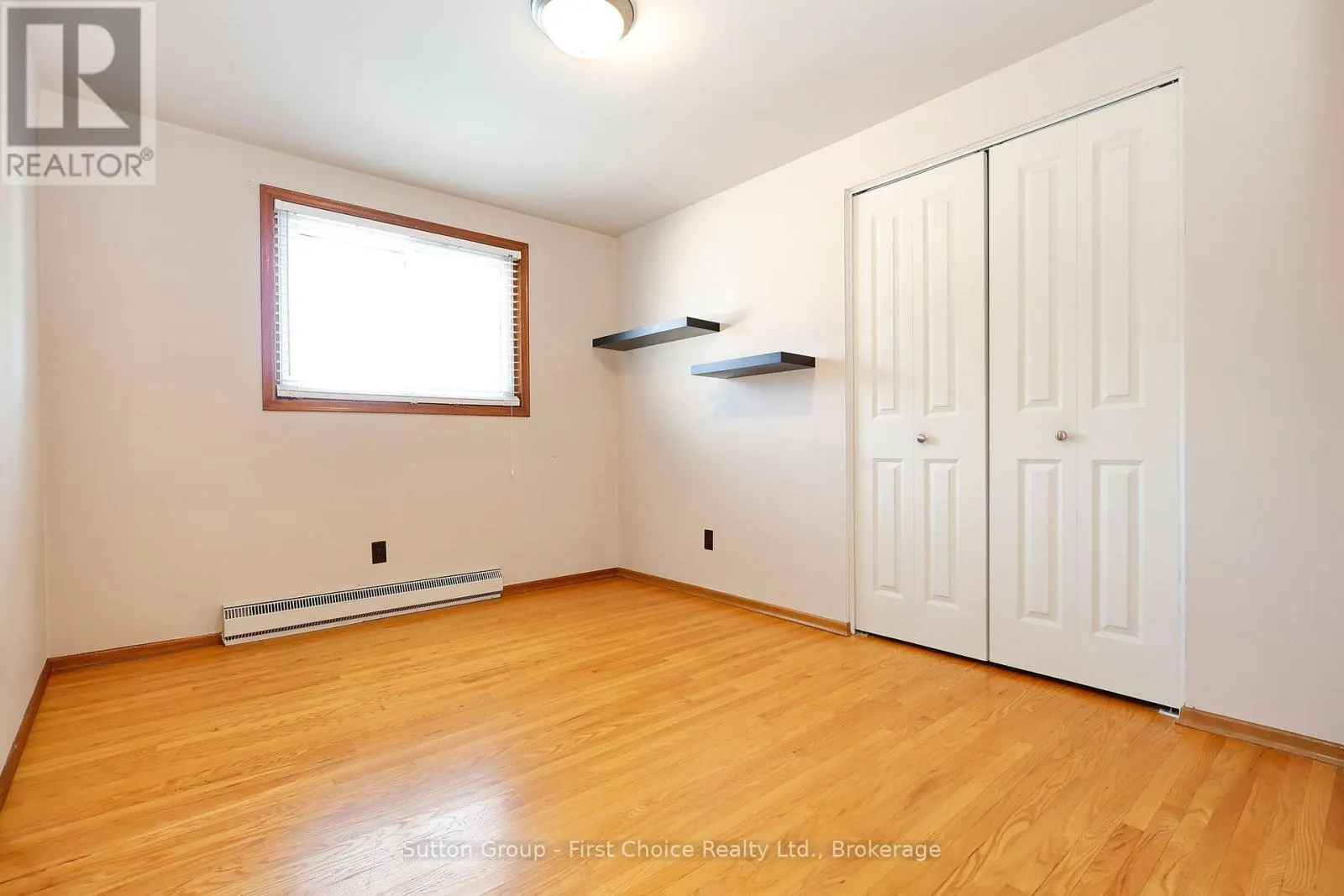292 REDFORD CRESCENT