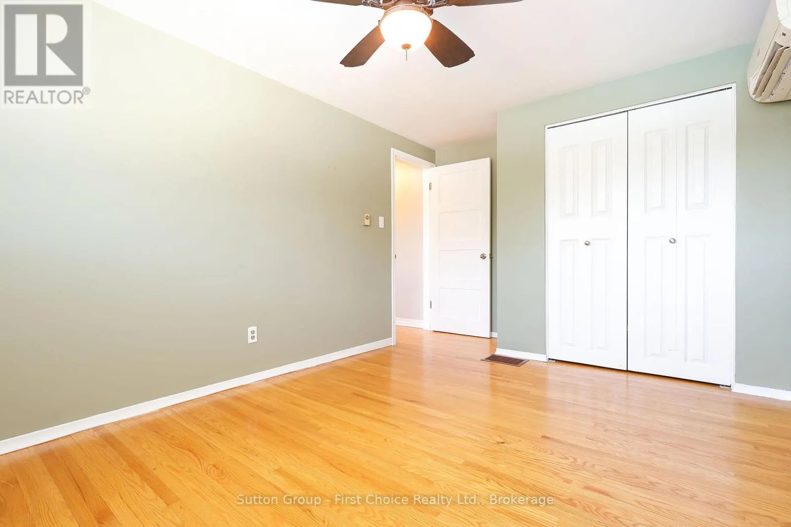 292 REDFORD CRESCENT