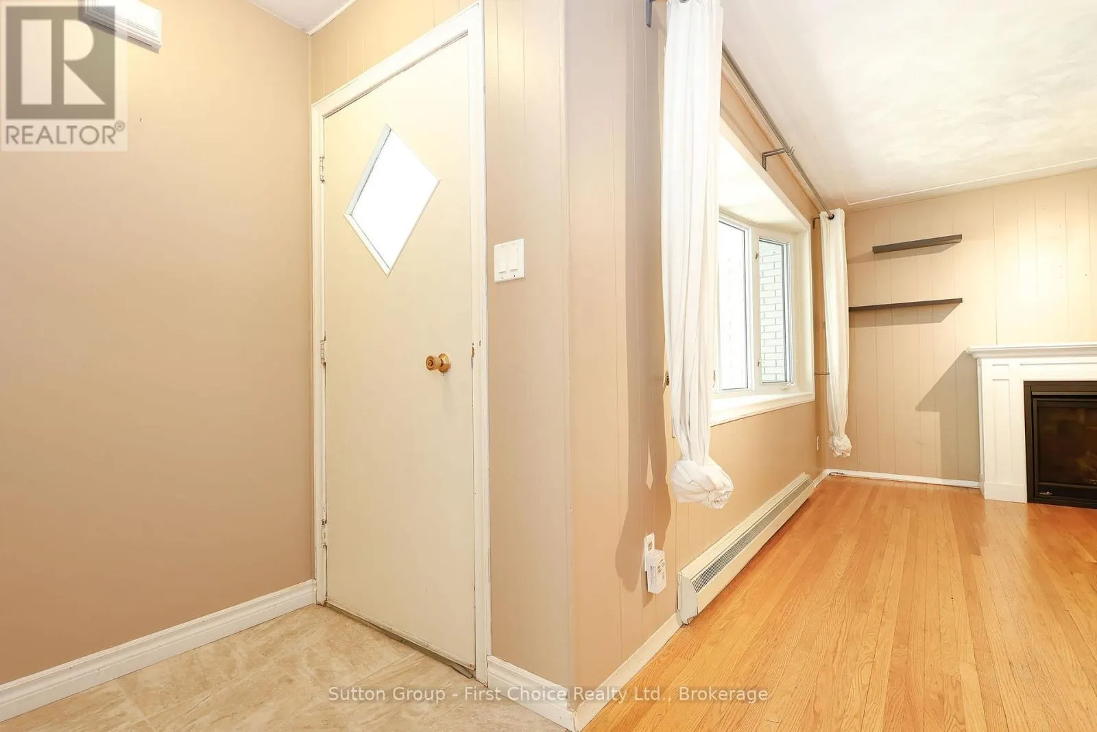 292 REDFORD CRESCENT