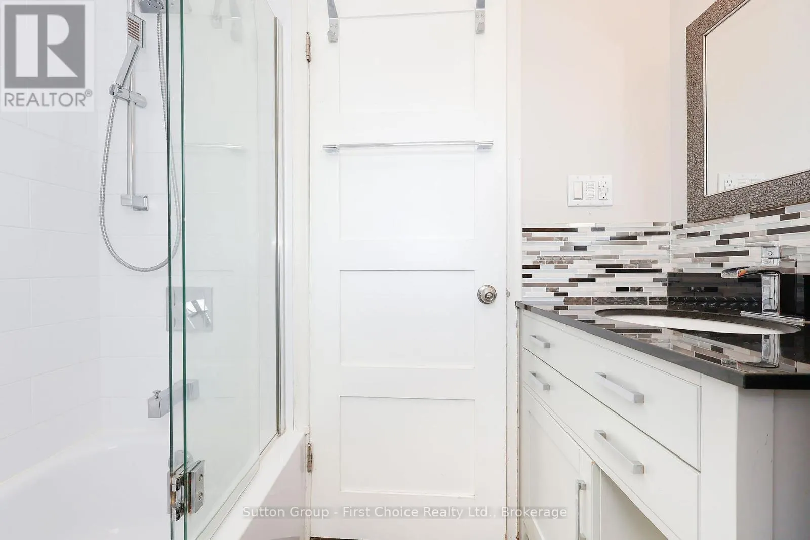 292 REDFORD CRESCENT