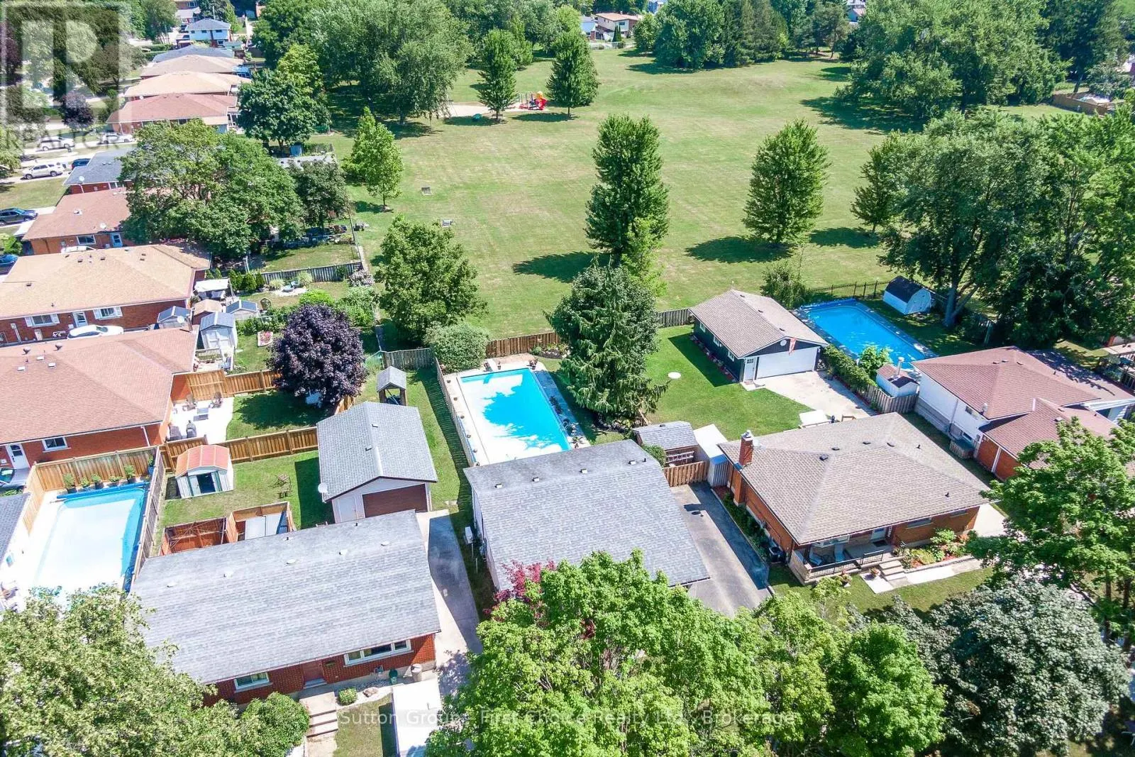 292 REDFORD CRESCENT