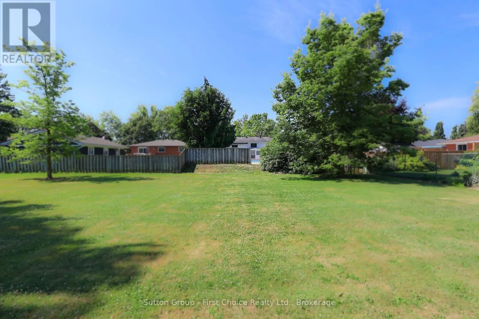 292 REDFORD CRESCENT