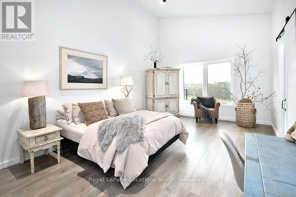 145 ST VINCENT CRESCENT