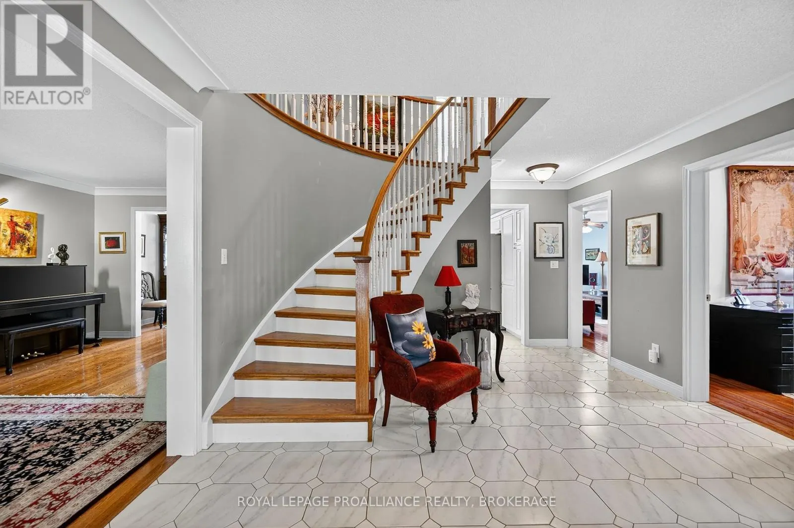 1098 CAITLIN CRESCENT