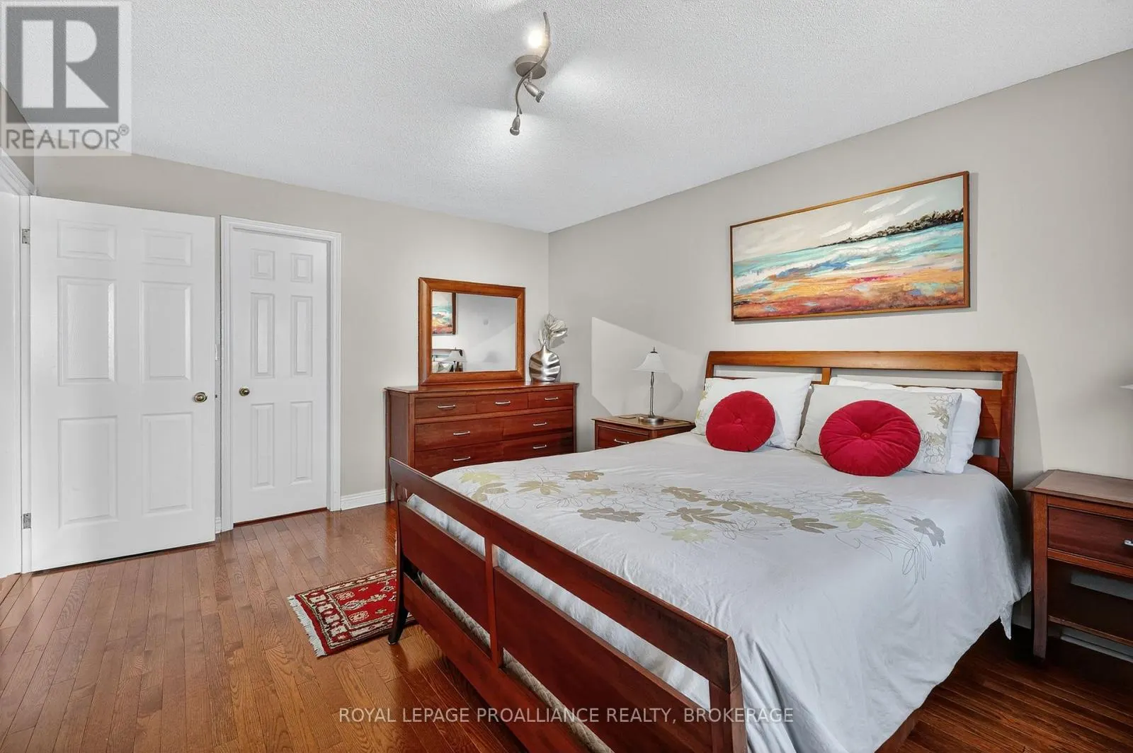 1098 CAITLIN CRESCENT