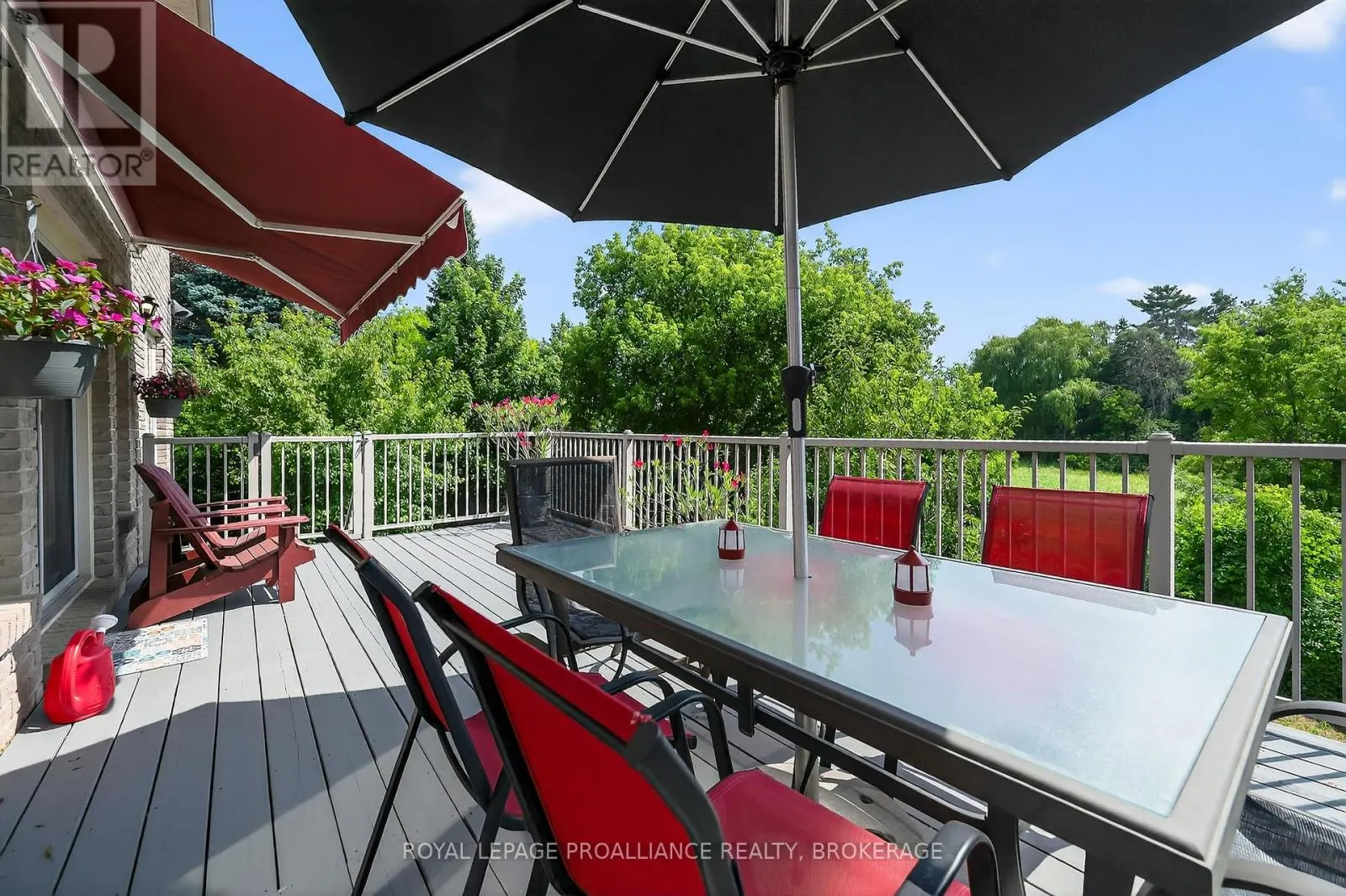 1098 CAITLIN CRESCENT