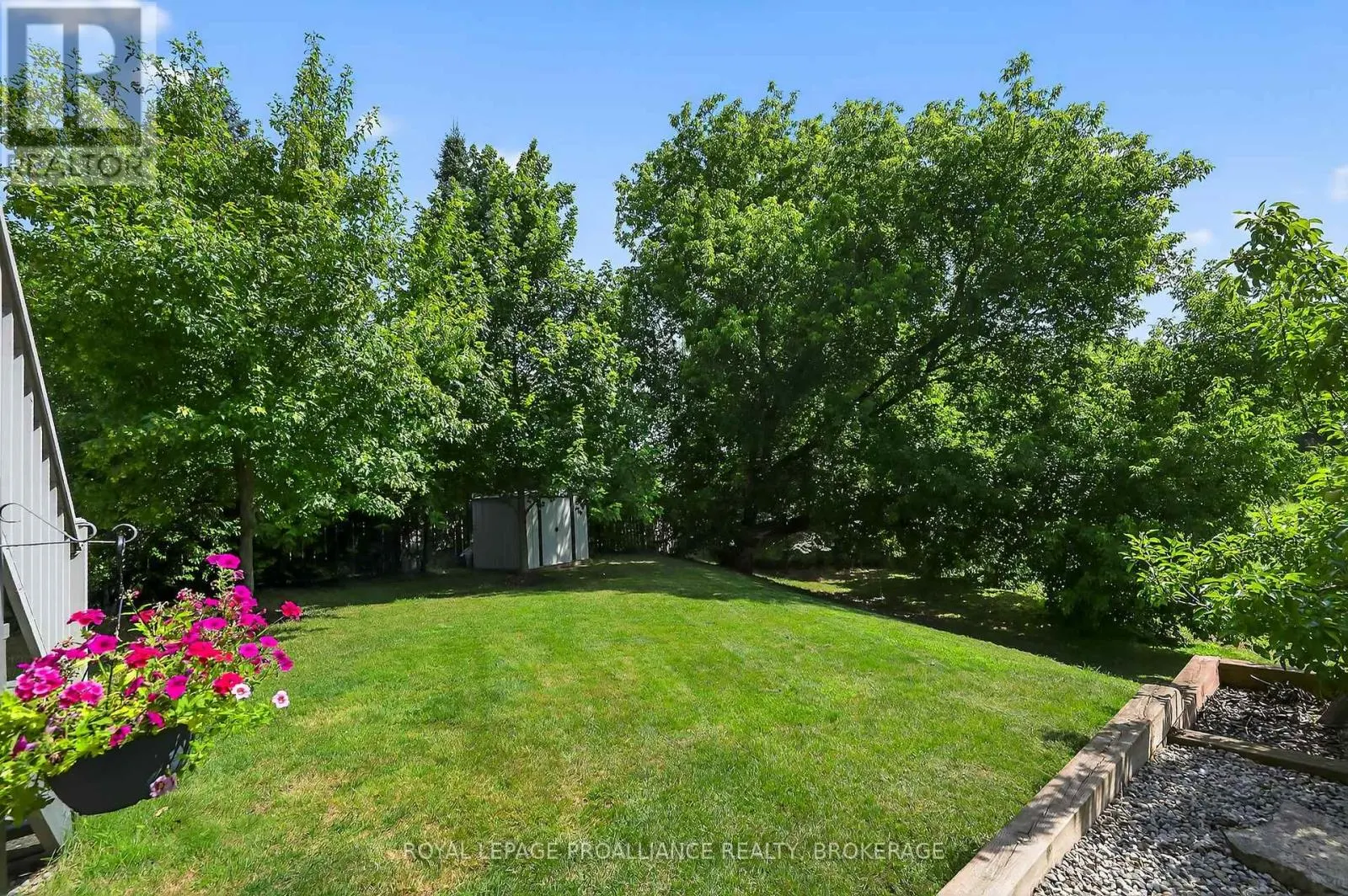 1098 CAITLIN CRESCENT