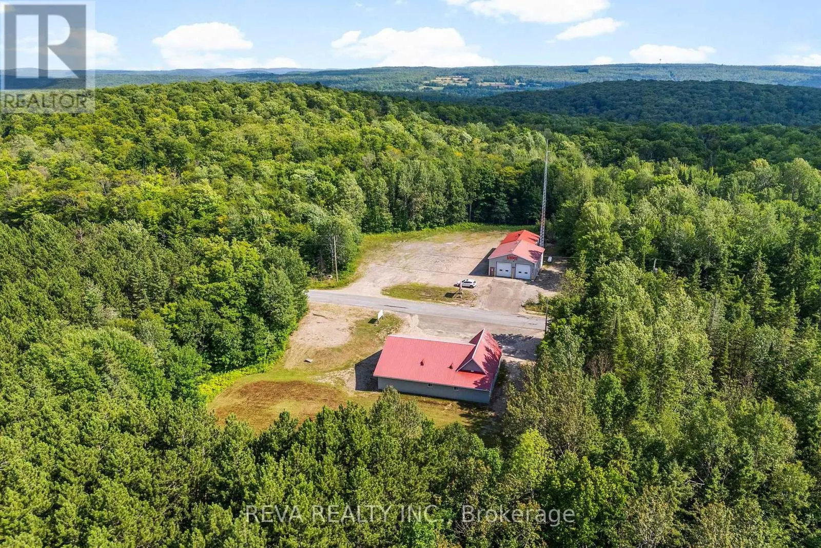 786 CENTREVIEW ROAD
