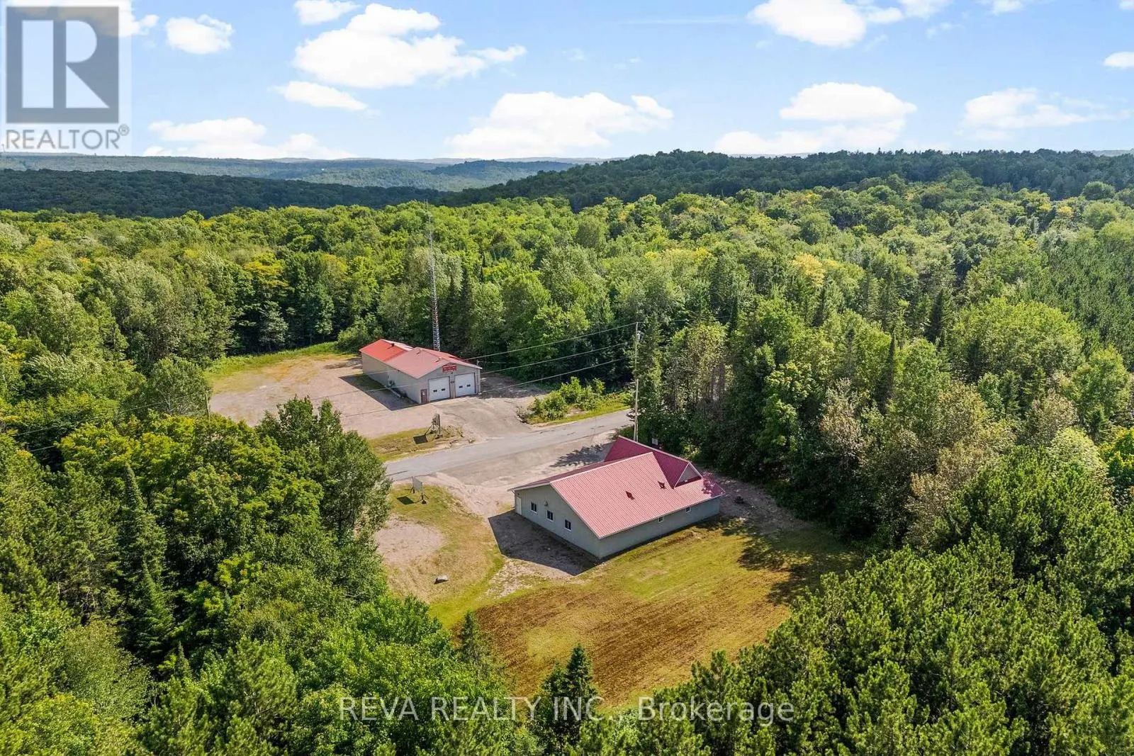 786 CENTREVIEW ROAD