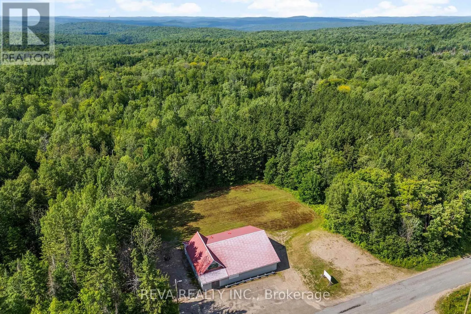 786 CENTREVIEW ROAD