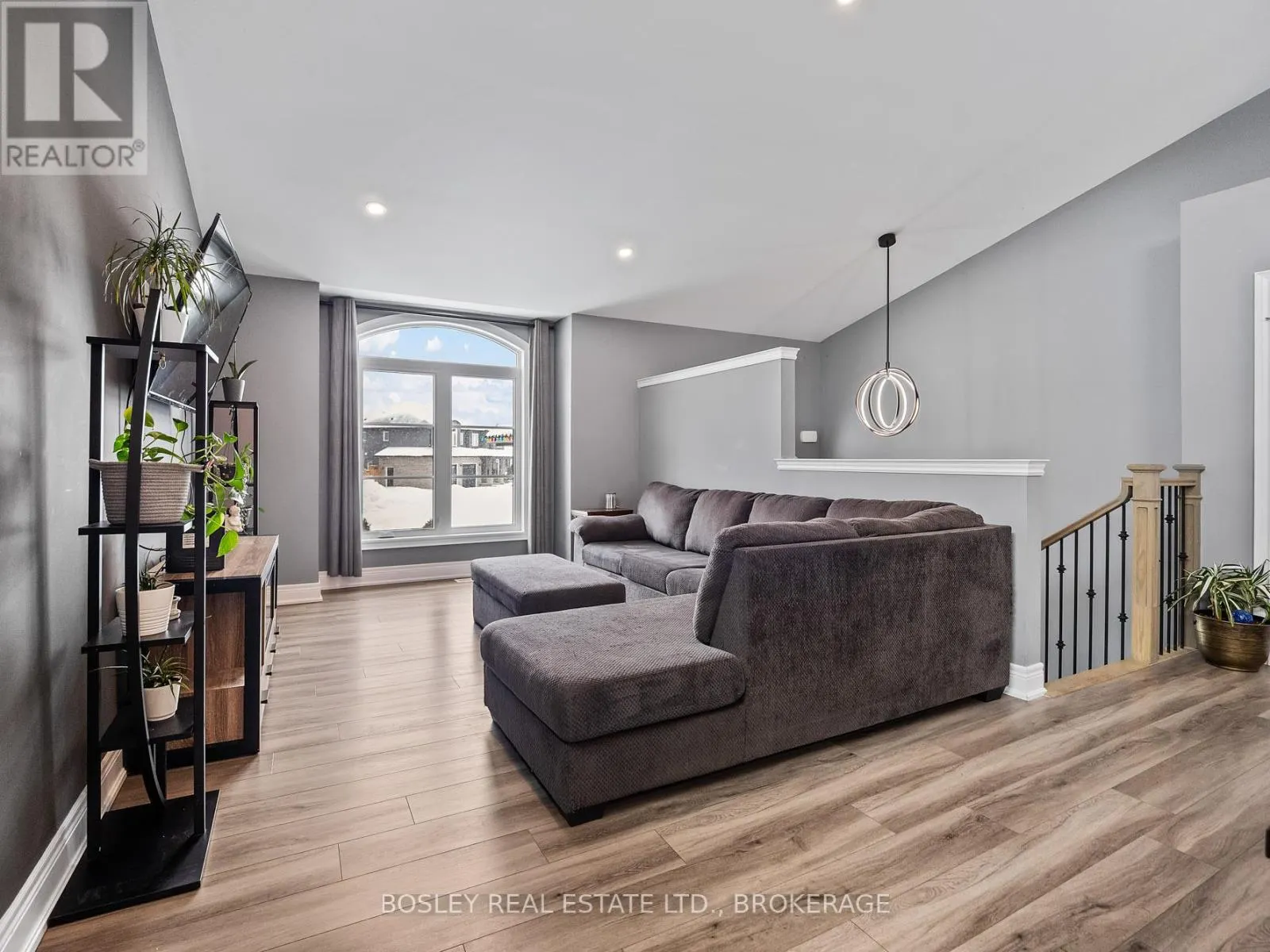 2756 ARROWSMITH COURT
