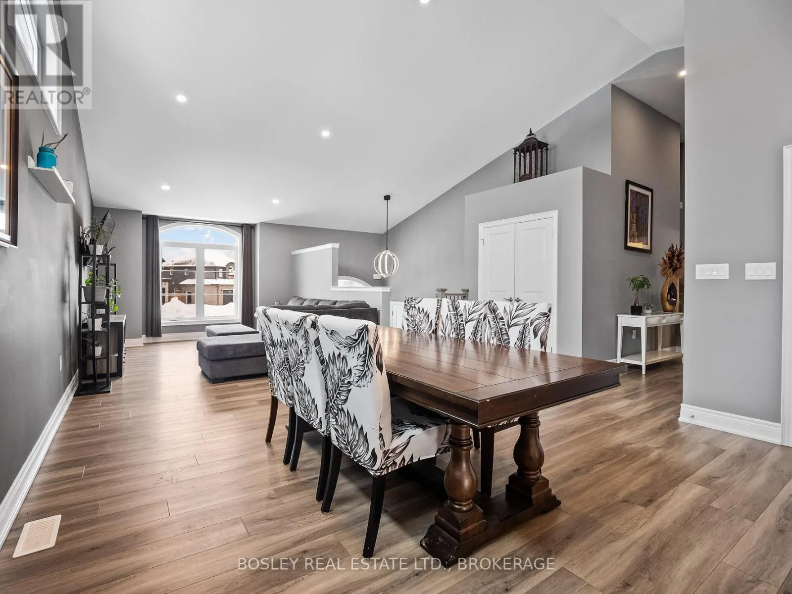 2756 ARROWSMITH COURT