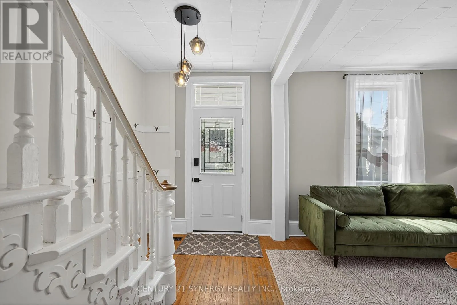 153 CHARLOTTE STREET
