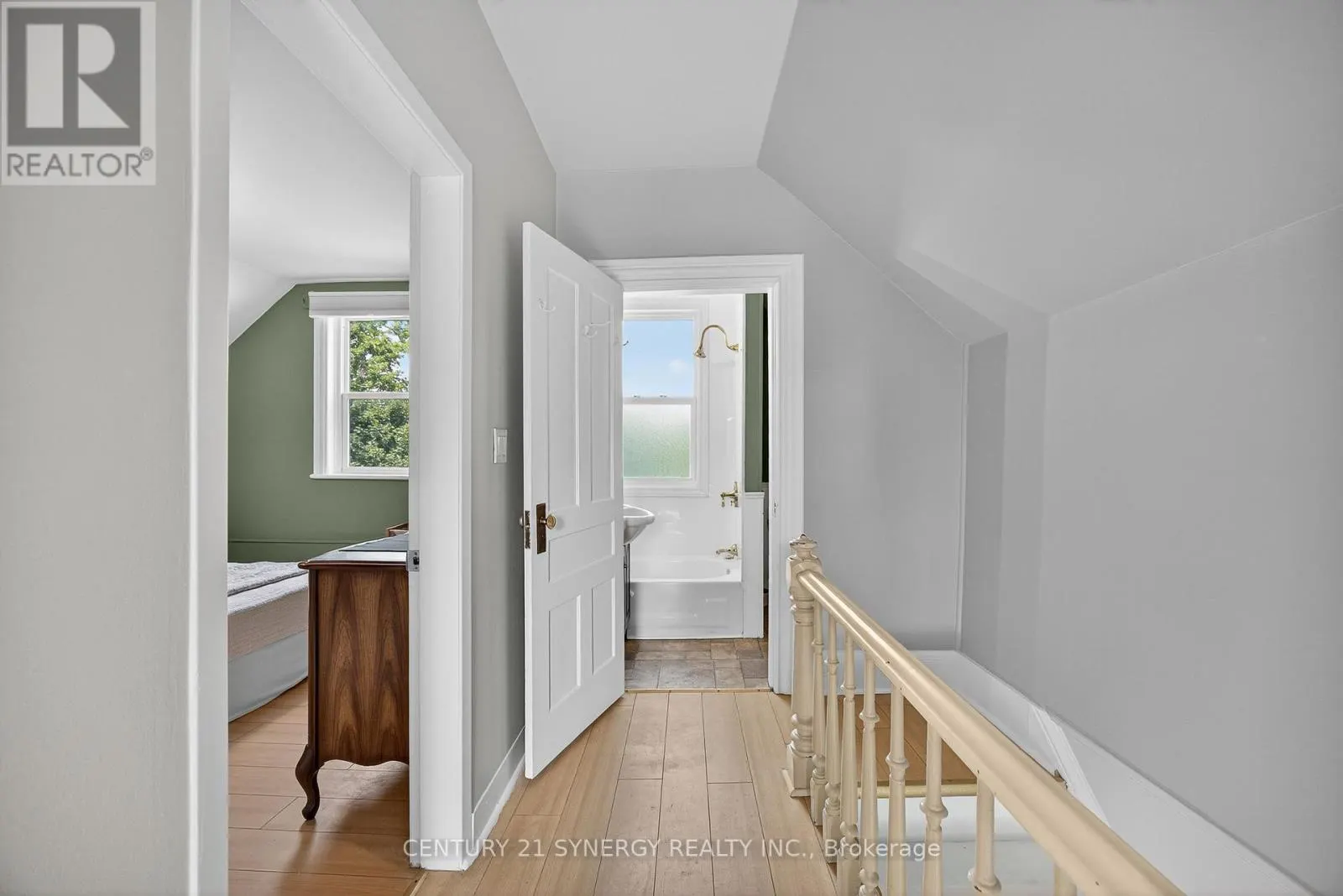 153 CHARLOTTE STREET