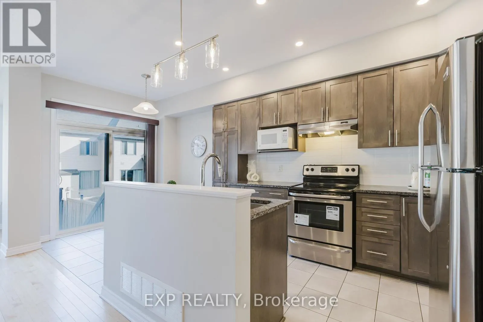 116 POPPLEWELL CRESCENT