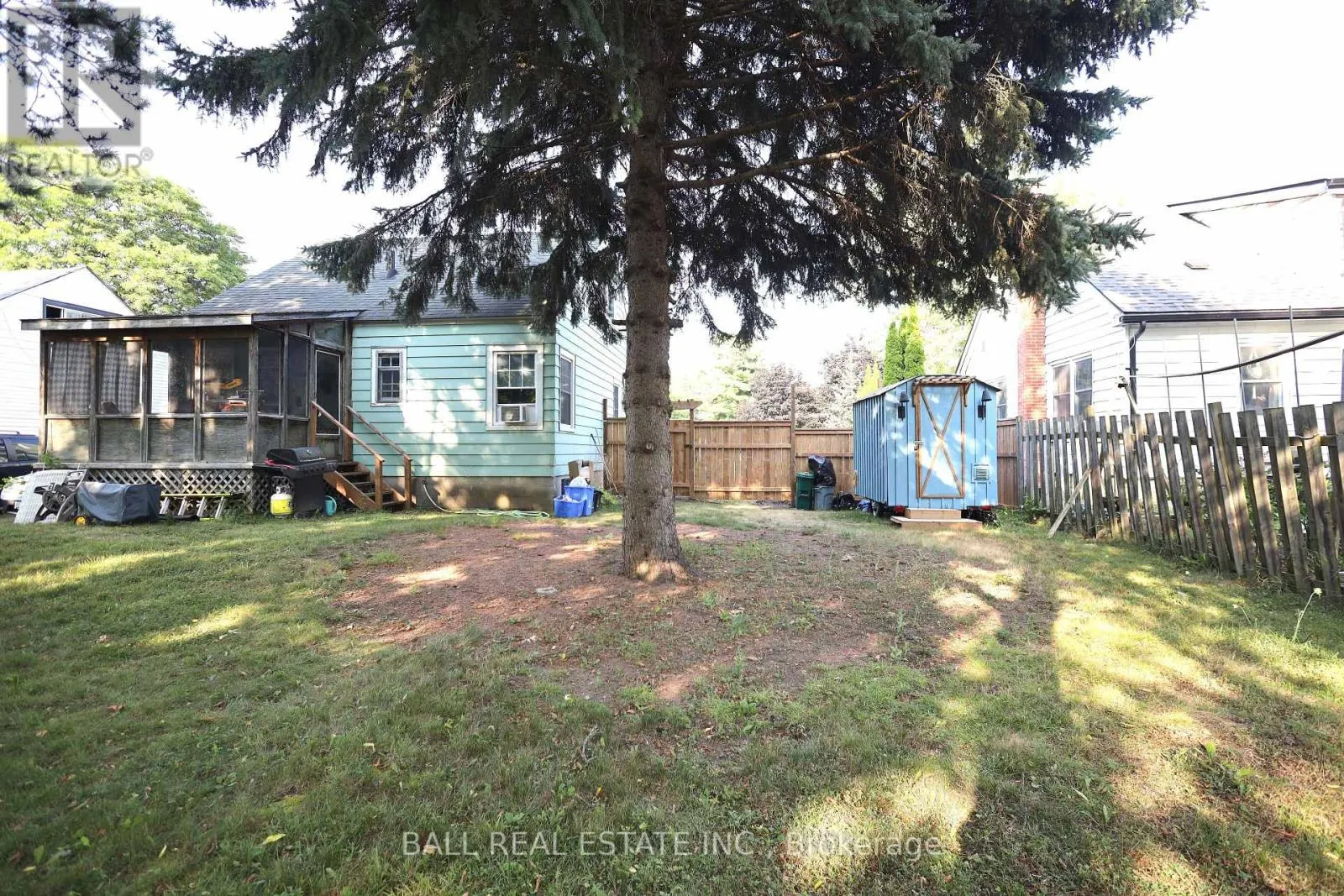 542 SIDNEY STREET