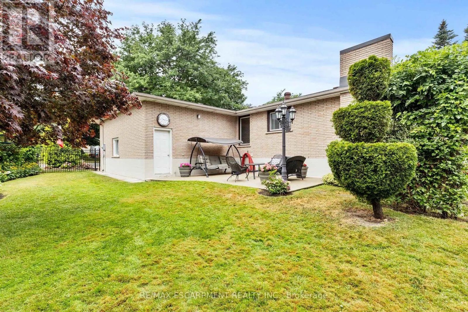 15 DEBORA DRIVE