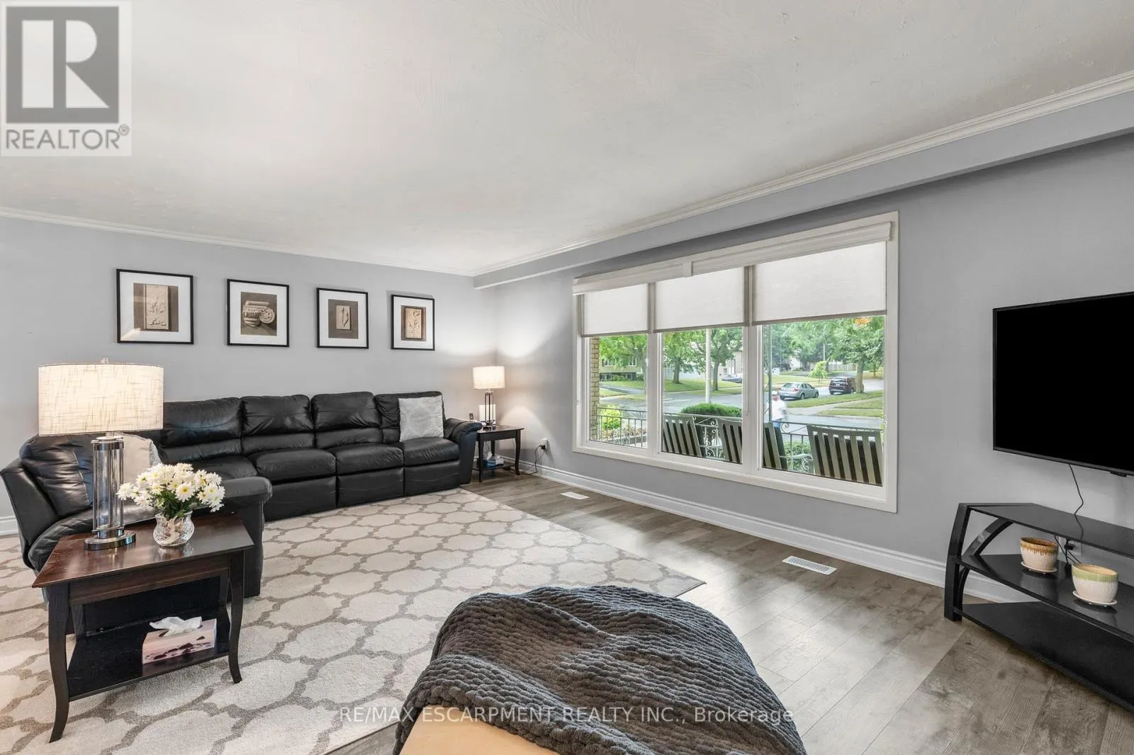 15 DEBORA DRIVE