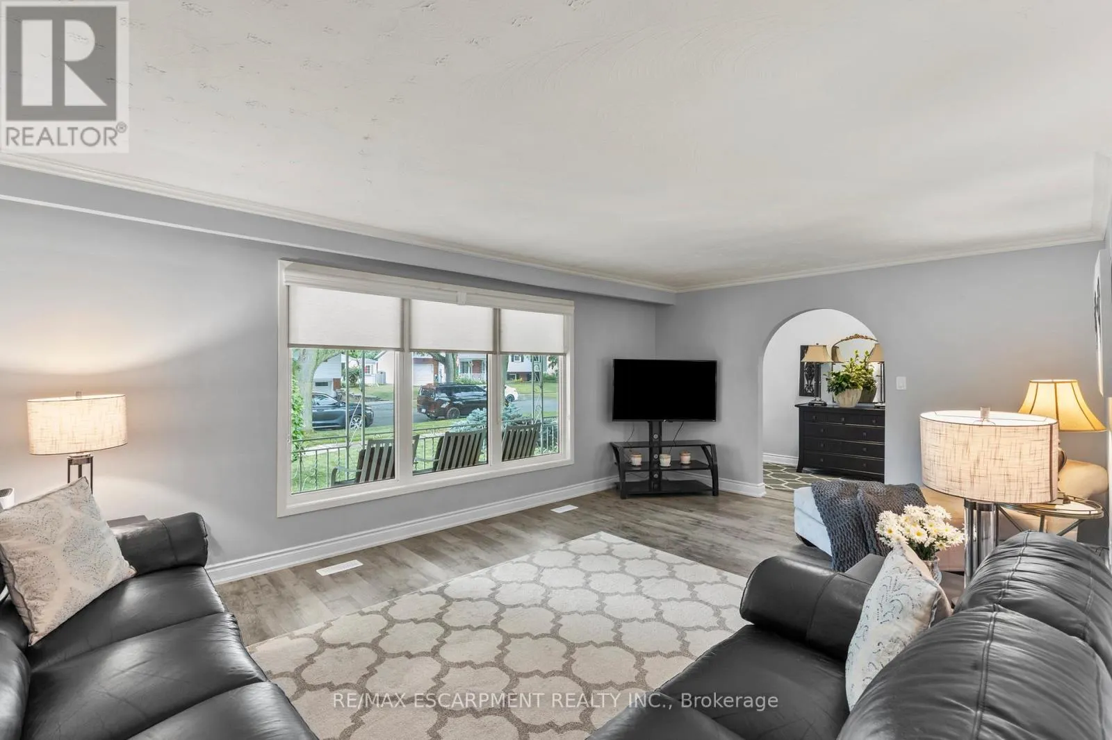 15 DEBORA DRIVE