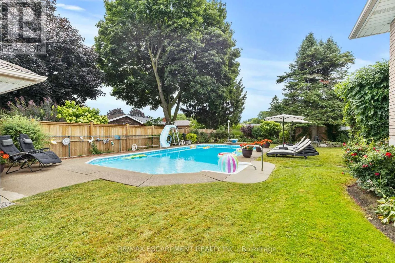15 DEBORA DRIVE