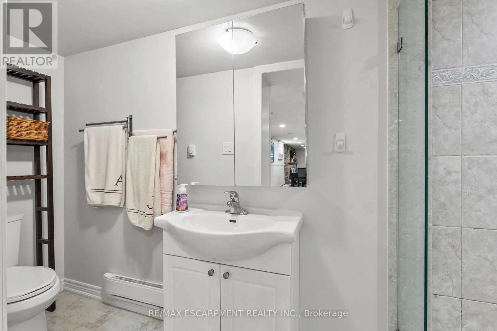 15 DEBORA DRIVE