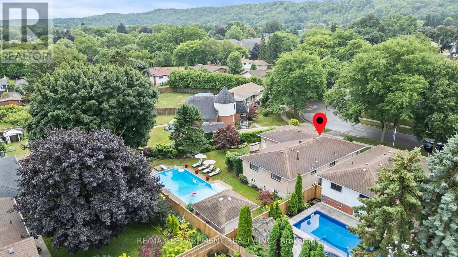 15 DEBORA DRIVE