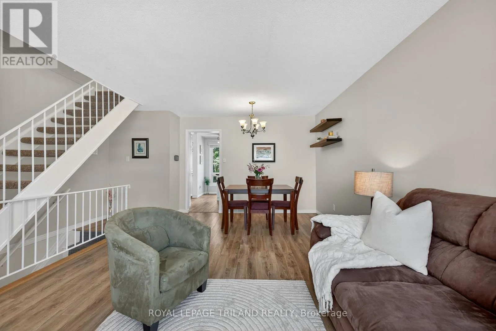22 - 782 VISCOUNT ROAD, #22