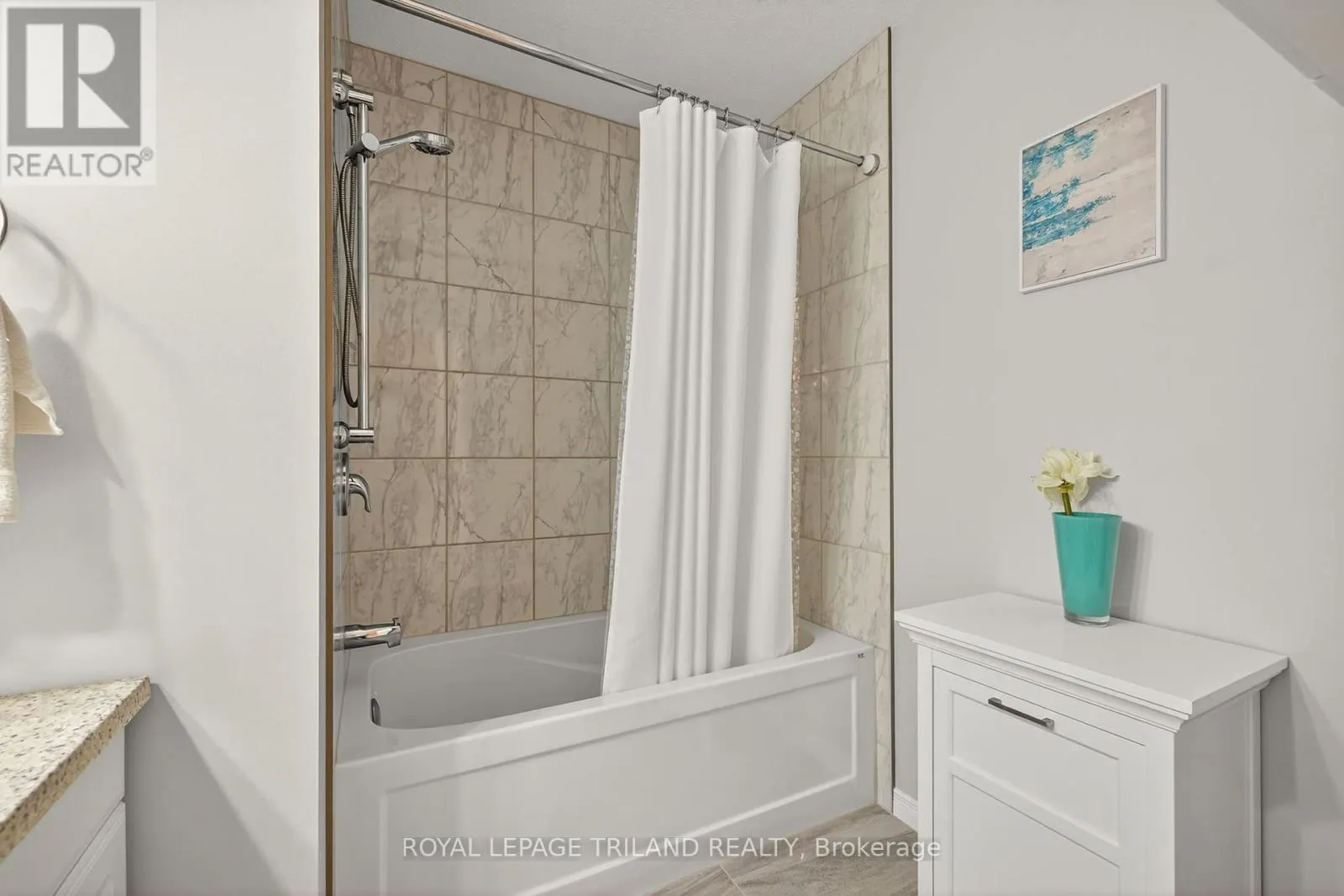 22 - 782 VISCOUNT ROAD, #22