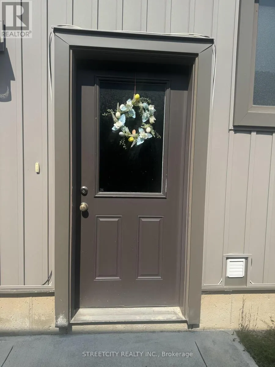 32 BOUNTY AVENUE