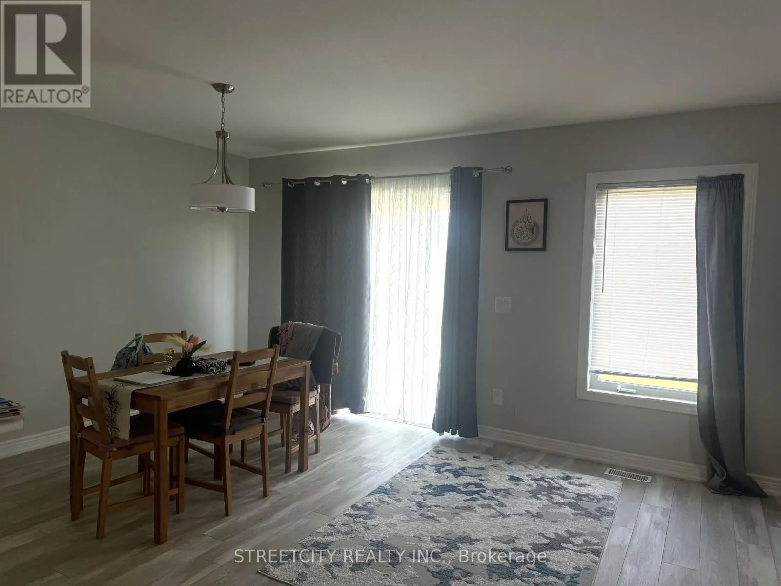 32 BOUNTY AVENUE