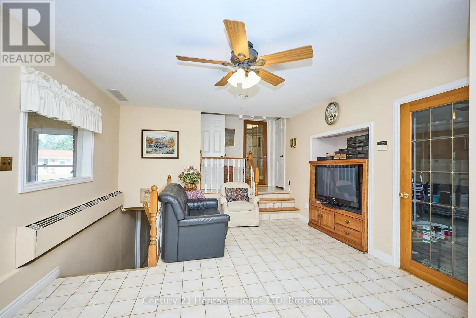 2229 HOUCK CRESCENT