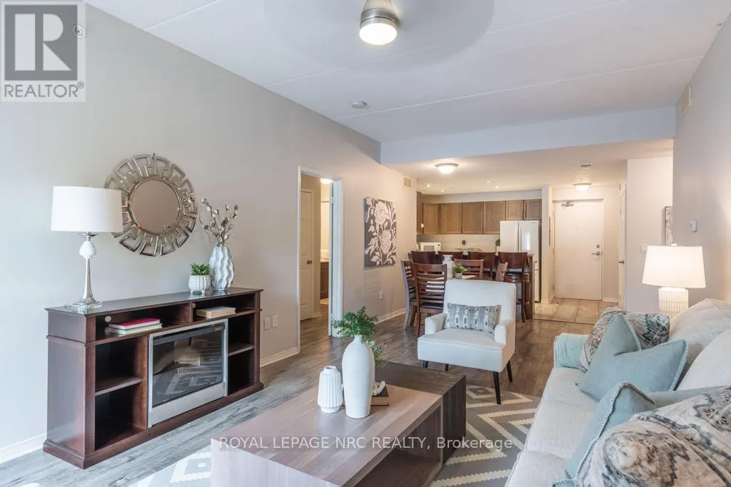 101 - 16 SULLIVAN AVENUE, #101