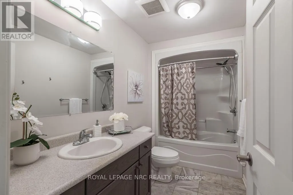 101 - 16 SULLIVAN AVENUE, #101