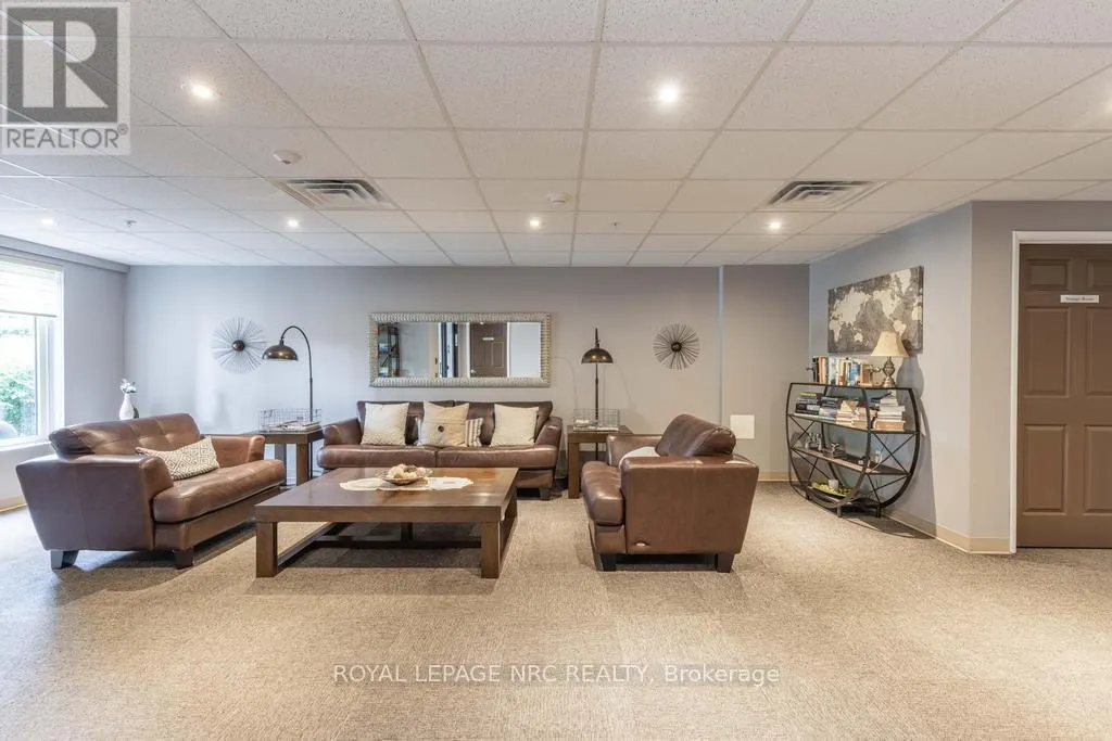 101 - 16 SULLIVAN AVENUE, #101