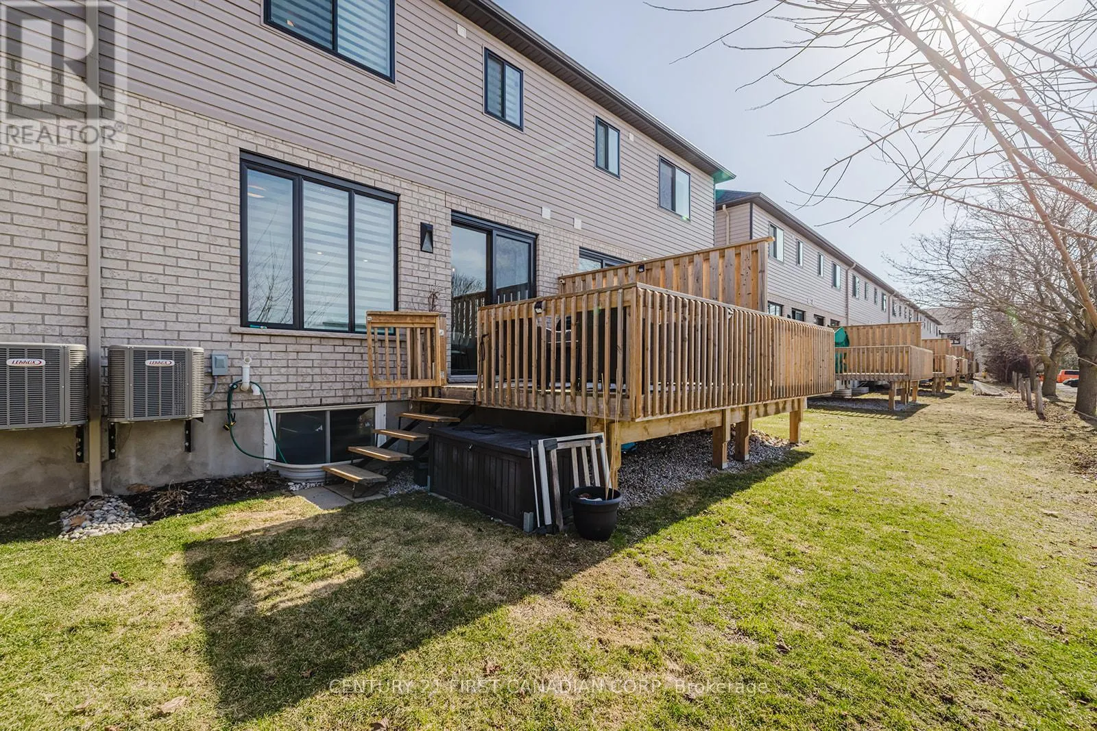 9 - 601 LIONS PARK DRIVE, #9