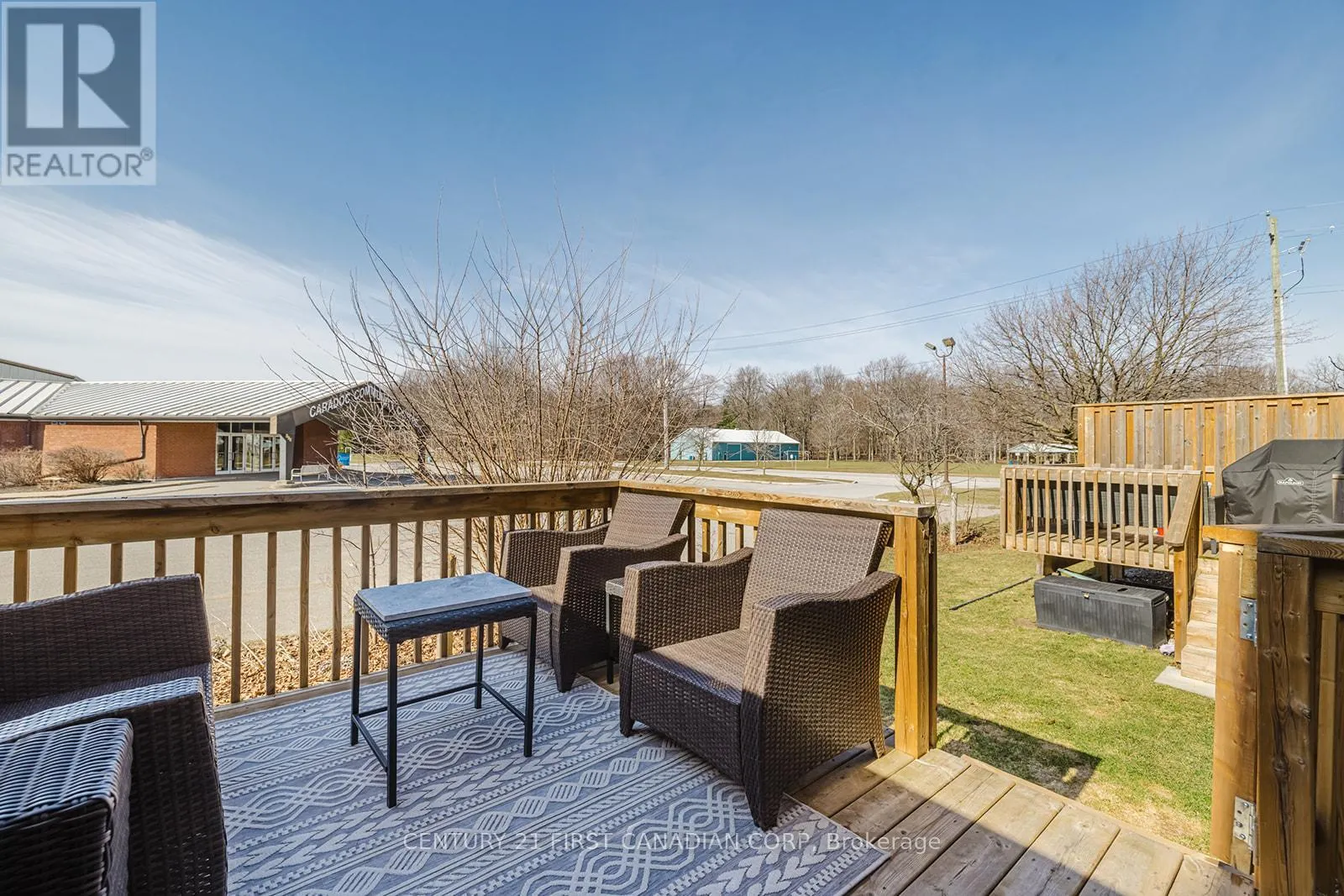 9 - 601 LIONS PARK DRIVE, #9
